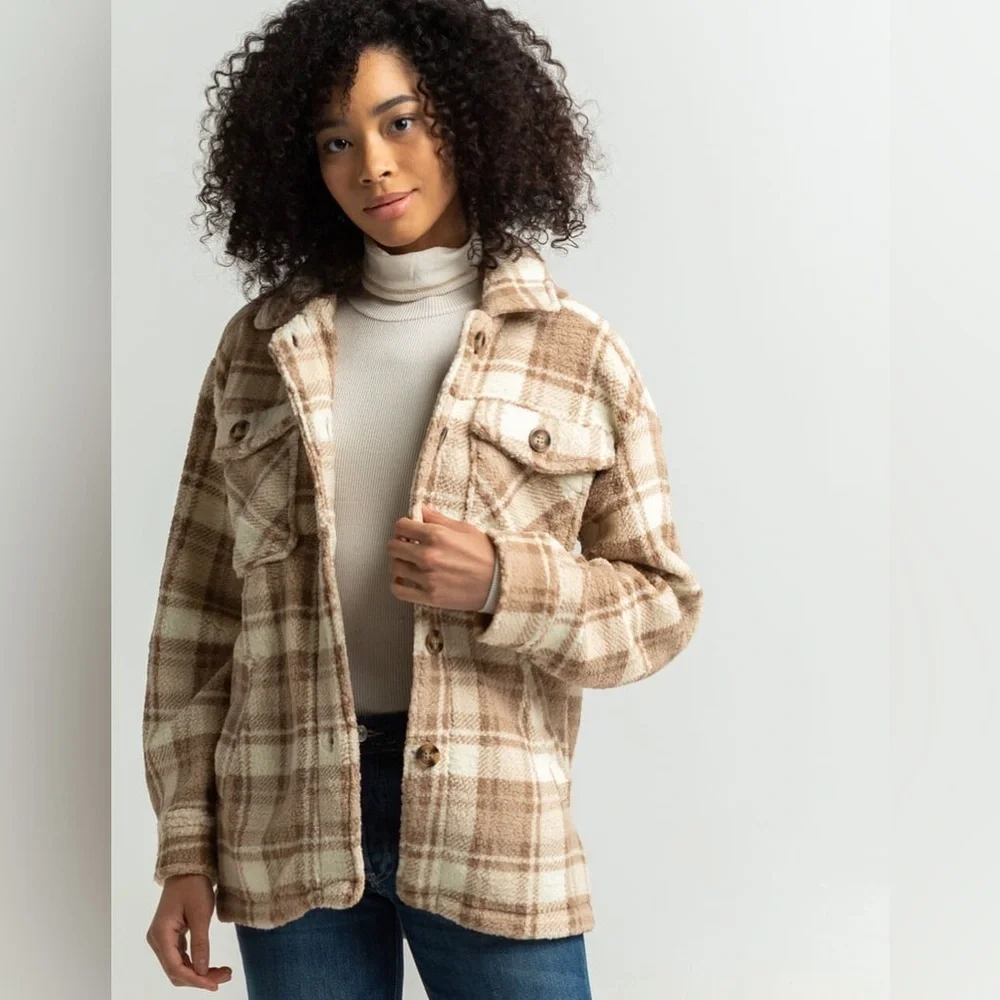 LOVE TREE Beige Plaid Sherpa Womens Shacket
